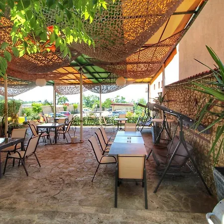 комплекс антик Hotel